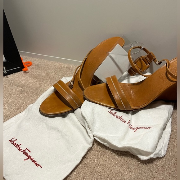 Salvatore Ferragamo heels- made in Italy - Picture 4 of 4
